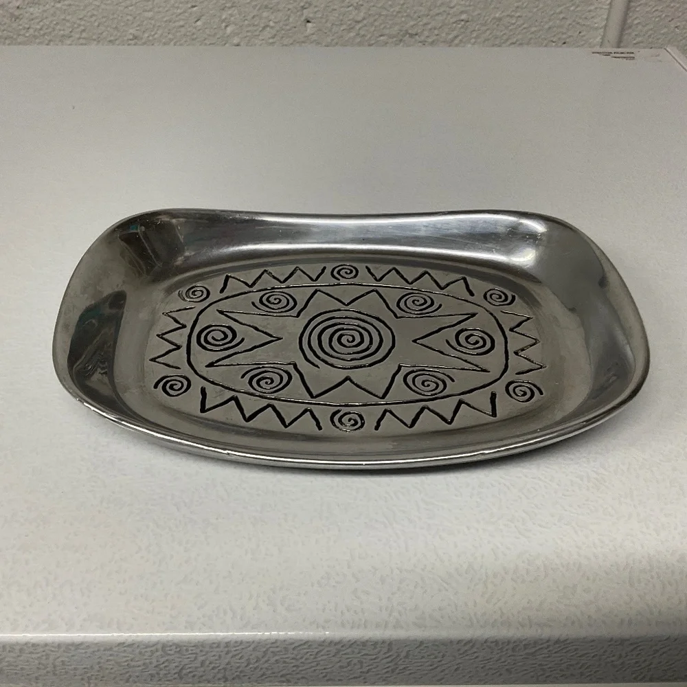 Small Wilton Armetale silver metal dish
